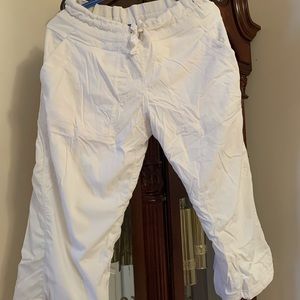 Lined Lulu Lemon capris